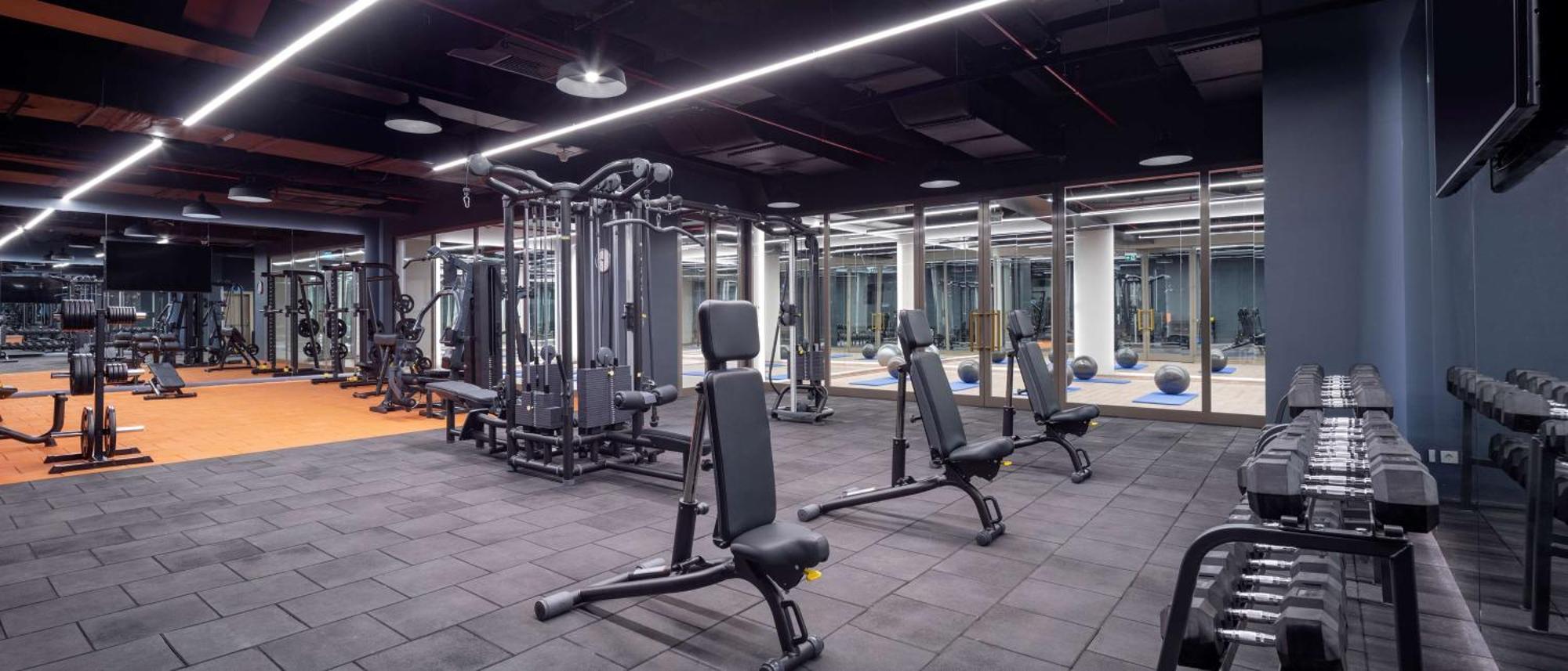 فندق هيلتون إسطنبول باكيركوى اسطنبول المظهر الخارجي الصورة The gym at the 2018 Commonwealth Games Athletes' Village